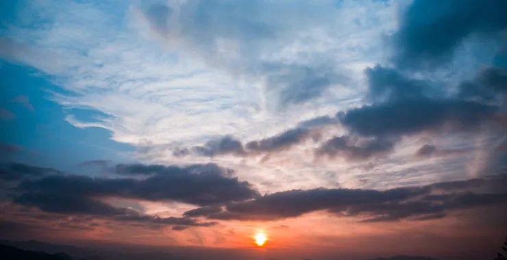 山上夕阳