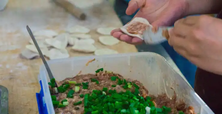 美食马渚云楼生煎制作早餐点心