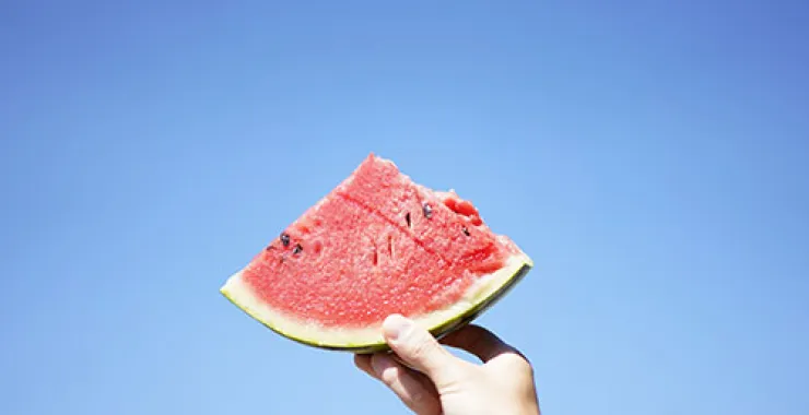 西瓜蓝天夏日清新蓝色大暑三伏天