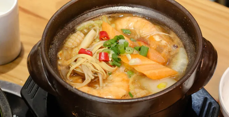 美食美味砂锅瓦罐汤菜品图
