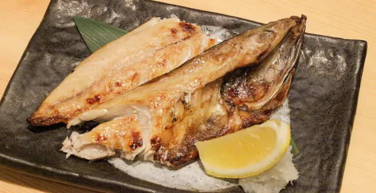 中餐西餐美食烤青花鱼