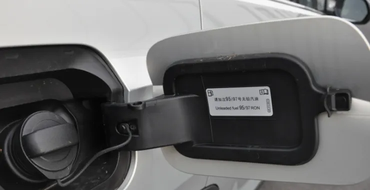 汽车加油口95号97号