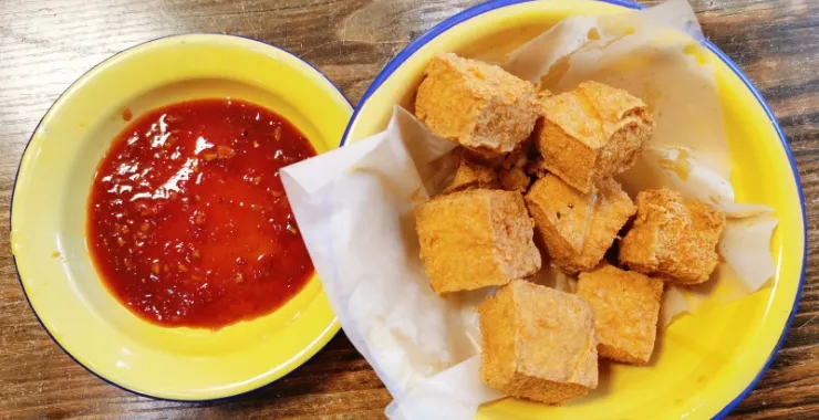 臭豆腐油炸辣椒传统美食美味点心小吃