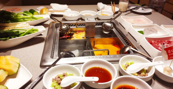聚餐网红海底捞火锅店打卡