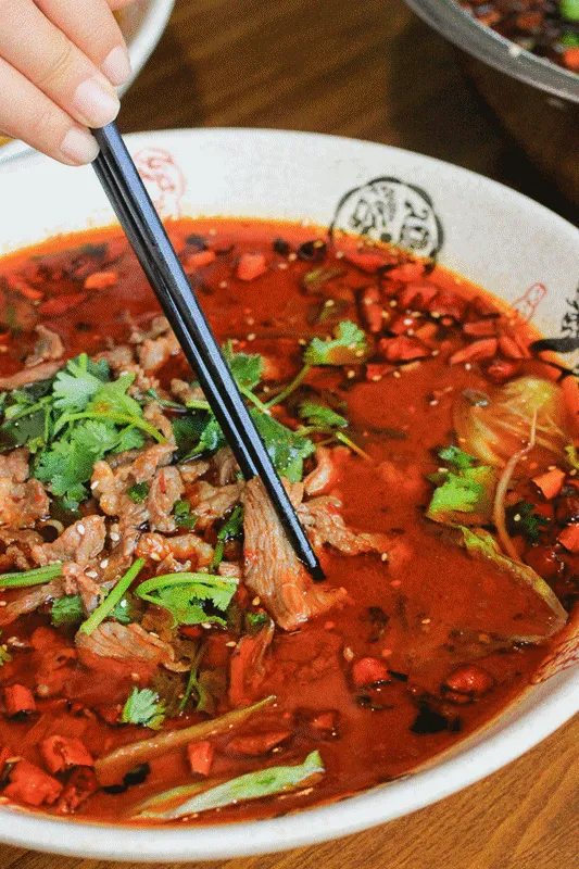 美食美味夹水煮牛肉动图