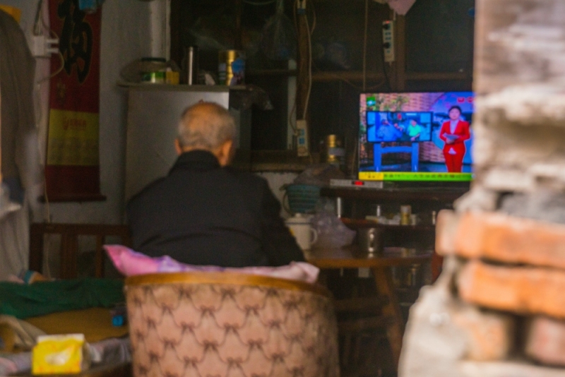 老人老街故事回忆过去