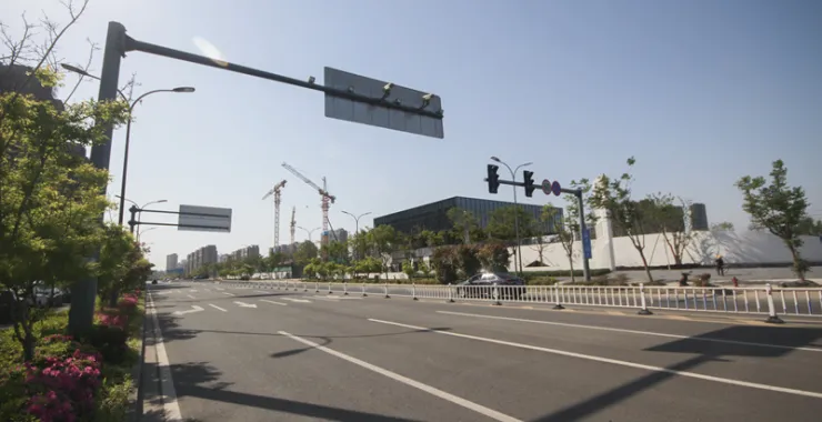 余姚世南东路街景街道路景