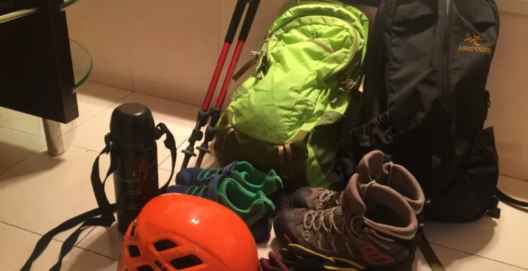 儿童运动徒步登山装备背包水壶