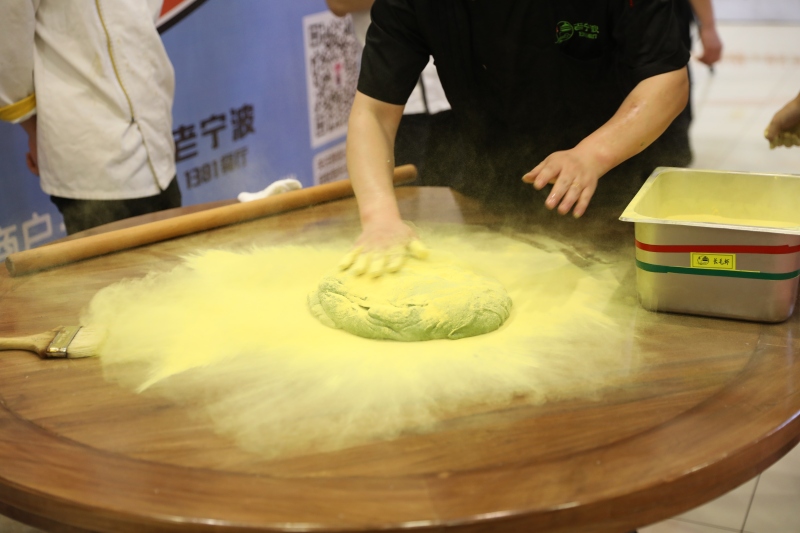 手工传统美食麻糍制作过程