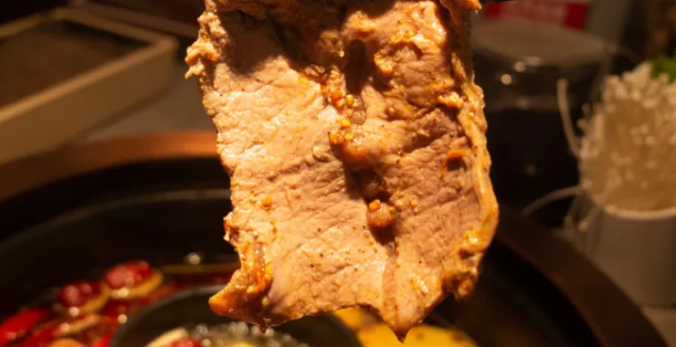 鲜美火锅牛排美食探店朋友聚餐牛肉