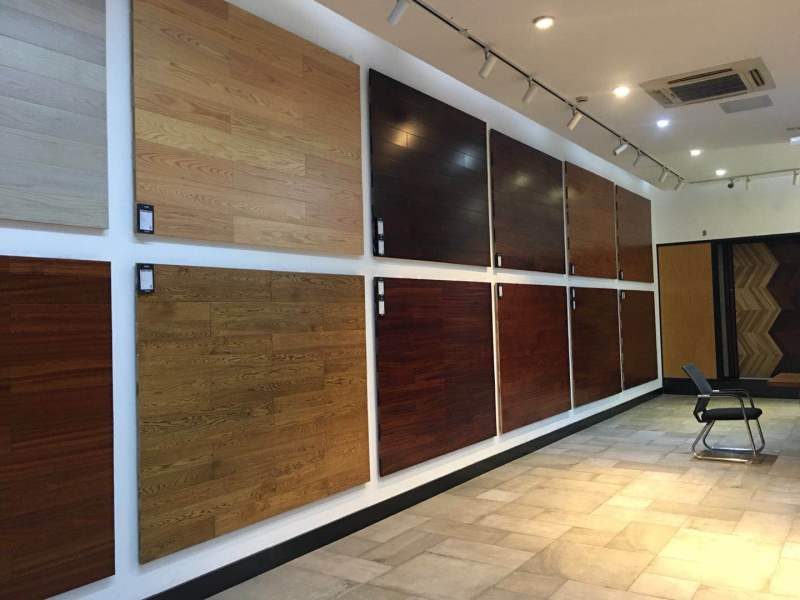 各种款式的地板样品展示厅装修