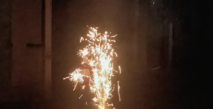 春节放烟花