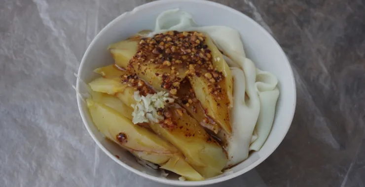 与南宁特色小吃洱块