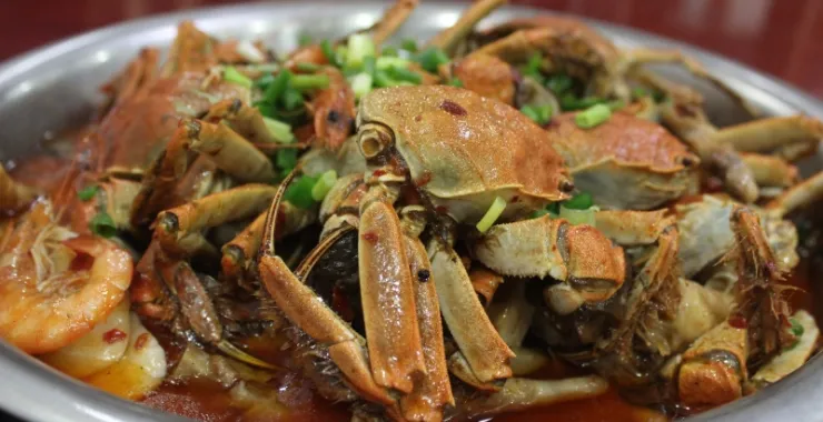 蟹煲夜宵河蟹