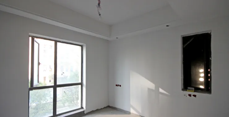 油漆阶段的卧室