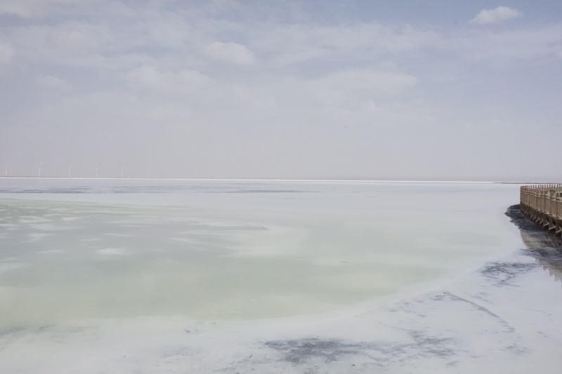 青海茶卡尔盐湖天空一号景区盐湖照片