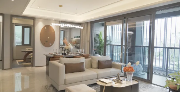 余姚楼盘小区样板房客厅沙发茶几餐桌餐厅