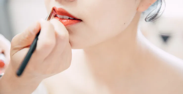 结婚化妆口红唇部婚礼特写