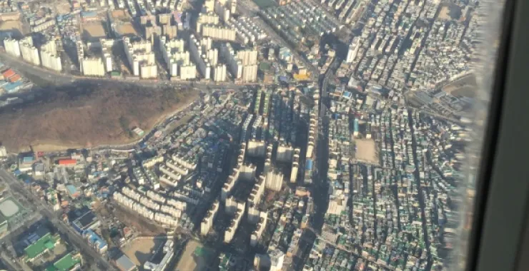 韩国飞机俯瞰窗户窗口窗边城市