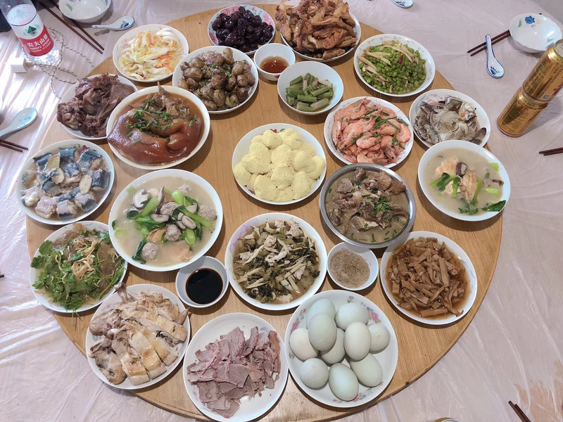 节日聚餐