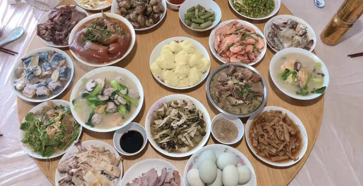 节日聚餐