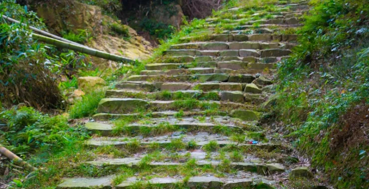 风景古道爬山锻炼