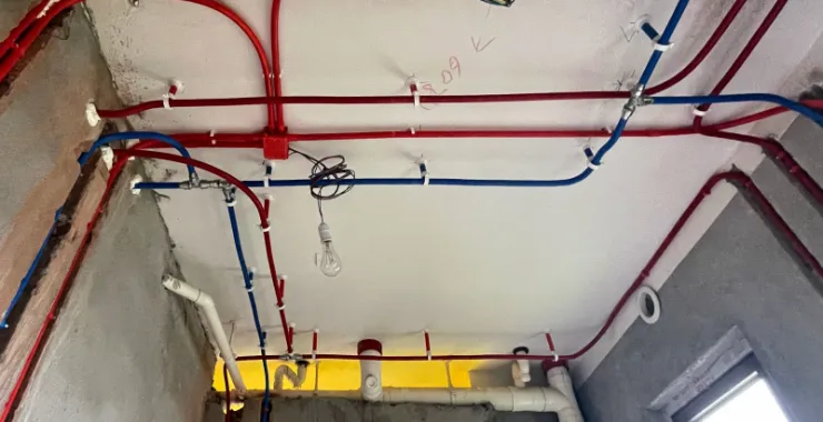 水电阶段的水管和电线分布