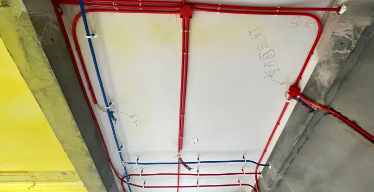 水电阶段的水管和电线分布
