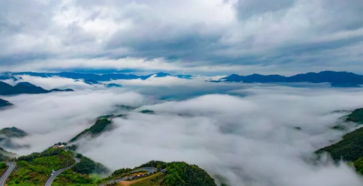 航拍风景山云海
