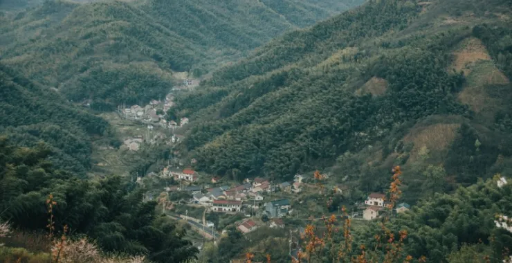余姚风景山区村庄山