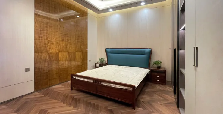 小编探店实木地板地暖地板实景适用美式轻奢现代新中式等风格