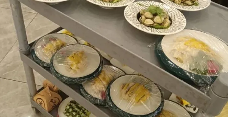 餐饮餐厅饭店美食菜品家宴酒席推车