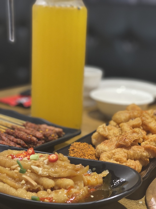 美食烧烤鸡爪果汁夜宵宵夜串串