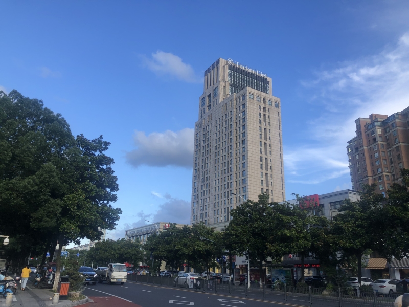 城市余姚四明西路高层建筑四明银座天港禧悦酒店