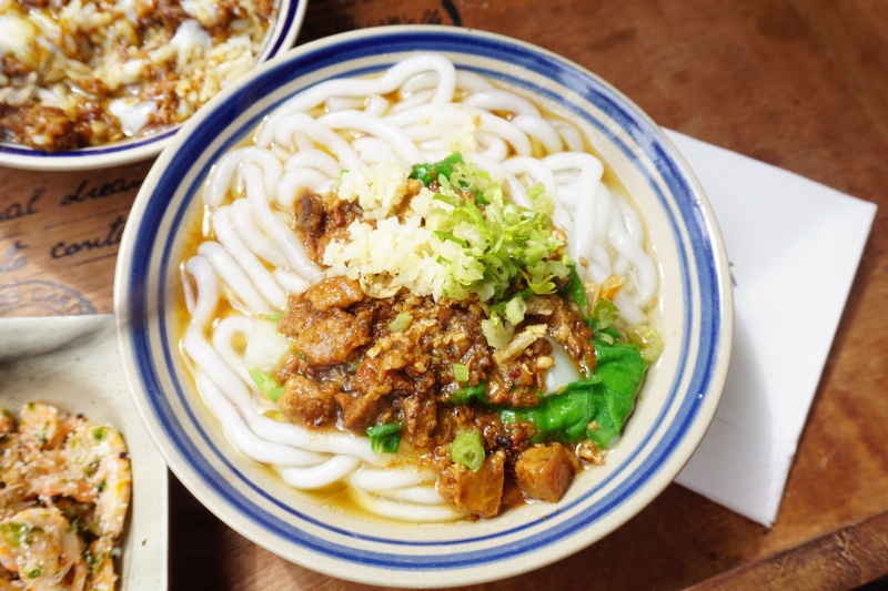 台湾米苔目美食工作餐晚餐米粉