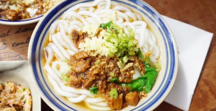 台湾米苔目美食工作餐晚餐米粉