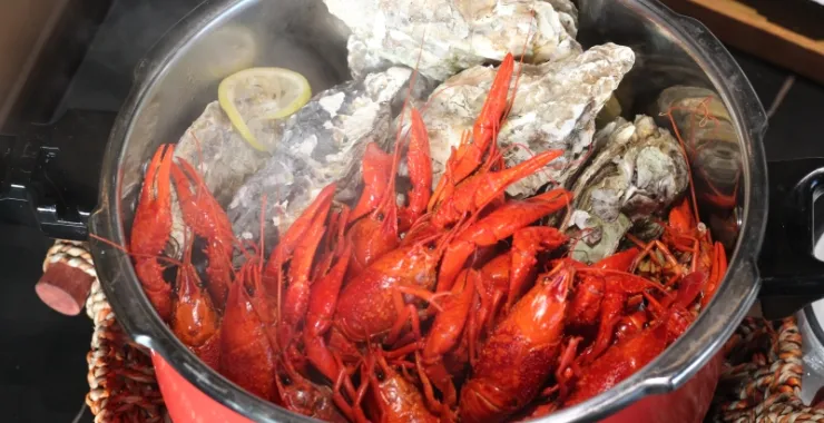 蚝虾一锅鲜美食