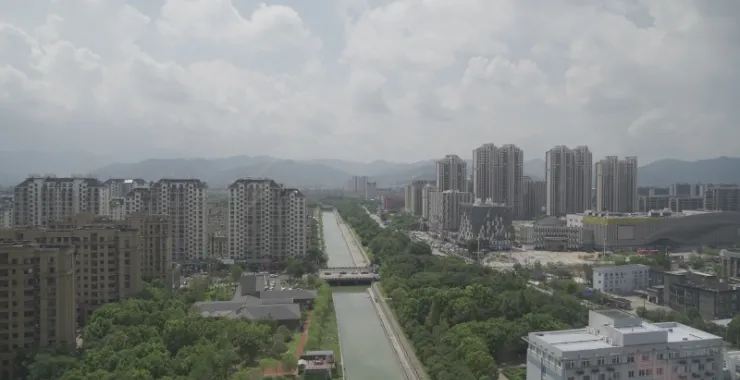 余姚城区城市道路交通河流姚江车流街景航拍建筑万达城市高楼俯瞰航拍全景全貌
