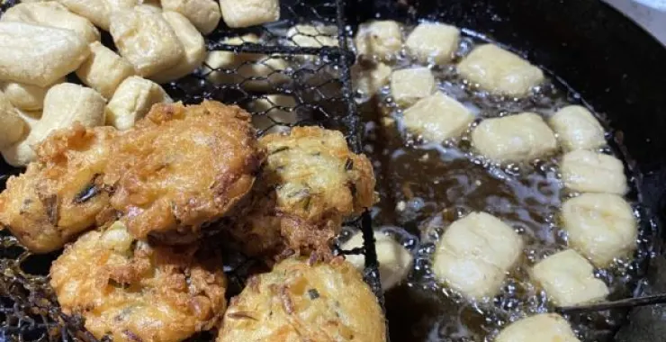 油墩子美食油炸小吃传统点心臭豆腐
