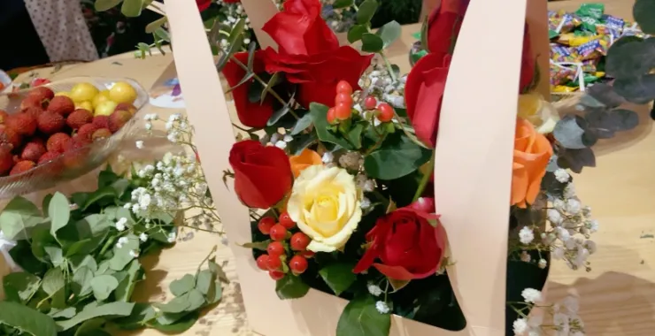 鲜花插花活动花束玫瑰装饰礼物