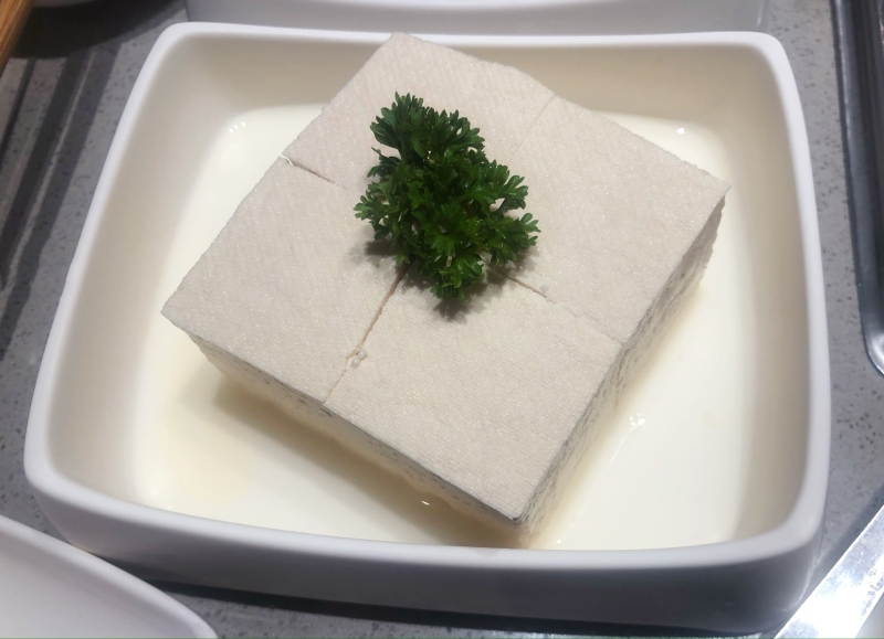 餐饮美食海底捞火锅豆腐配菜