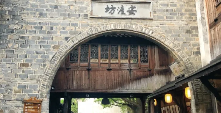 旅游旅行景点游客人群乌镇安渡坊坐船