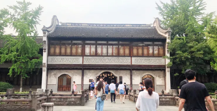 旅游旅行出游乌镇游客人群