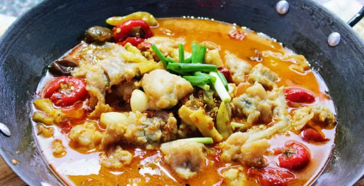 泡椒牛蛙锅麻辣美食
