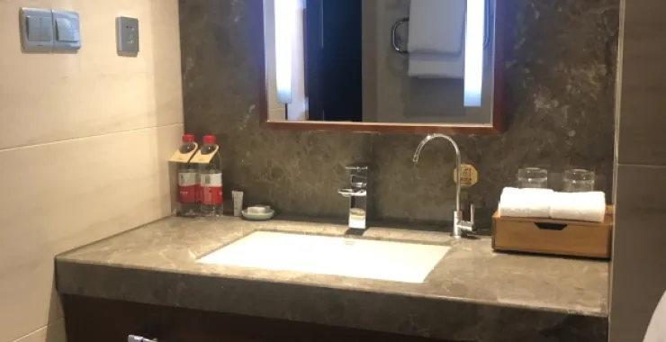 酒店卫生间洗手间洗手台