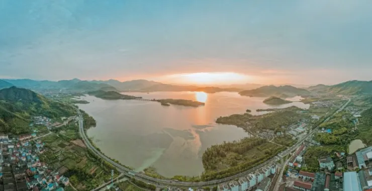 余姚城市农村乡村全貌俯瞰航拍夕阳朝阳晚霞山间落日日出四明湖