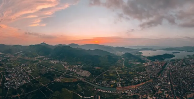 余姚城市全貌俯瞰航拍夕阳朝阳晚霞山间落日日出