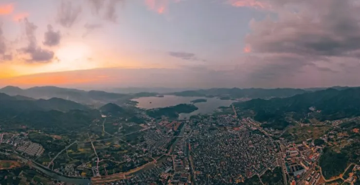 余姚城市全貌俯瞰航拍夕阳朝阳晚霞山间落日日出