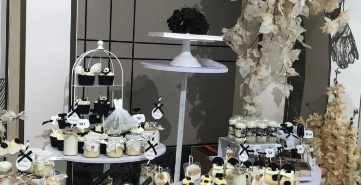 结婚现场婚礼婚庆摆台甜品蛋糕美食