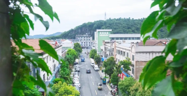 余姚临山街道马路交通车辆俯瞰街道